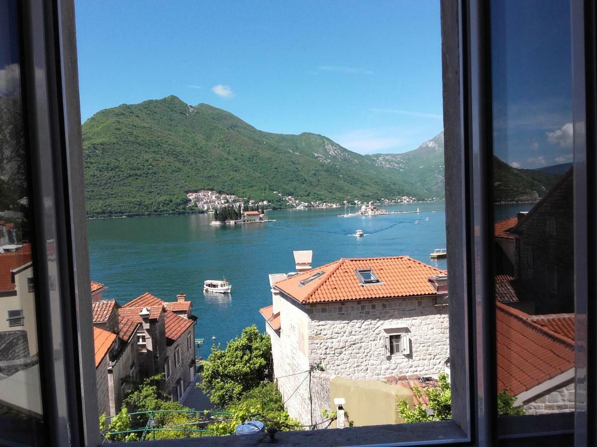 Guest House Dragutinovic Perast Eksteriør billede